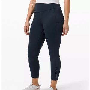 NWOT Lululemon Fast & Free *reflective